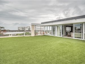 3 Bed Penthouse in St Georges Park