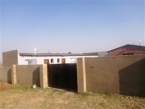 12 Bed House in Villa Liza