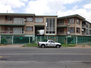 2.5 Bed Flat in Benoni Central