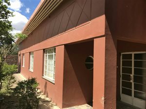 5 Bedroom House in Bedford