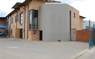 Office space in Waterval East
