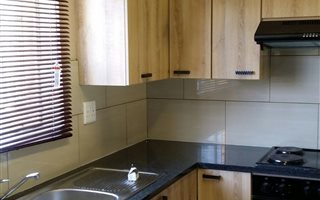 3 Bedroom Simplex in Kloofendal