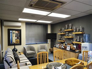 1601 m² Commercial space in North End