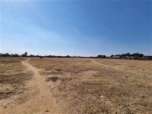 1.2 ha Land available in Aeroton