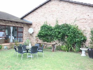 2 Bed Townhouse in Greenacres