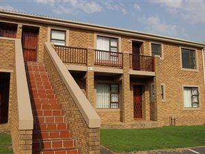 2 Bed Apartment in Sonstraal Heights