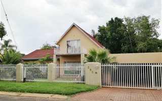 4 Bedroom House in Sinoville