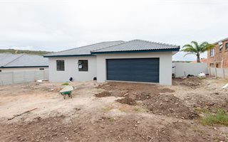 3 Bedroom House in Seemeeu Park