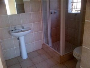 2 Bedroom Cluster in Ebony Park