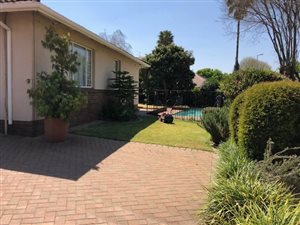 5 Bed House in Sandringham