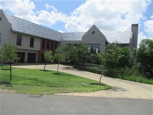 5 Bed House in Leeuwfontein Estate