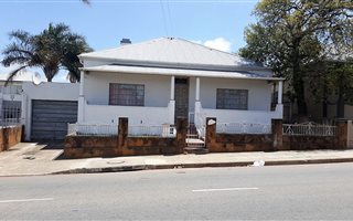 3 Bedroom House in Uitenhage Central