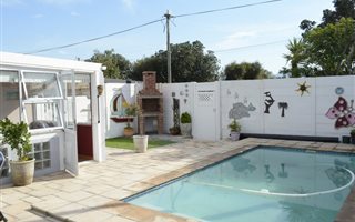 4 Bedroom House in Grassy Park