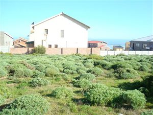 400 m² Land available in Lamberts Bay