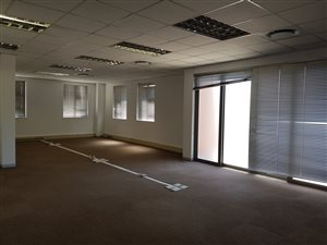 1480 m² Office Space in Woodmead