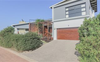 4 Bedroom House in Palm Lakes Estate