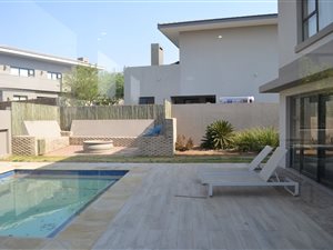 4 Bed House in Lombardy Estate