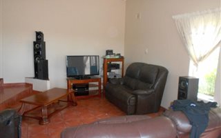 3 Bedroom House in Manor Gardens