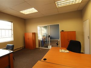 46 m² Office Space in Weltevreden Park