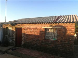 2 Bed House in Tembisa