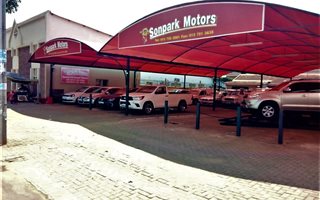 590 m² Retail Space in White River