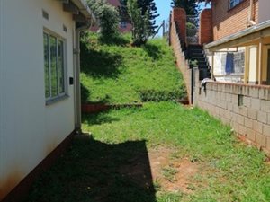 2 Bed House in Lotus Park