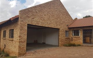 2 Bedroom House in Honeydew
