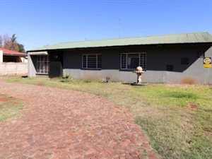 3 Bed House in Rothdene