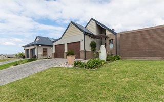 3 Bedroom House in Blue Mountain Village