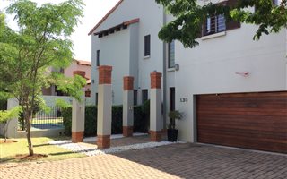 5 Bedroom House in Sterrewag