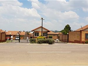 3 Bed Townhouse in Noordwyk