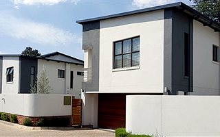 4 Bedroom Cluster in Bryanston