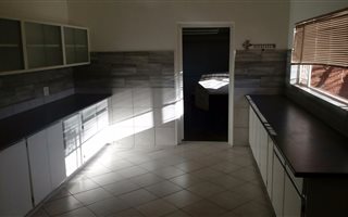 4 Bedroom House in Kestellhof