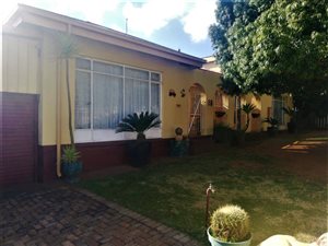 5 Bed House in Quellerie Park