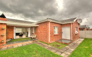 3 Bedroom Duet in Fairview