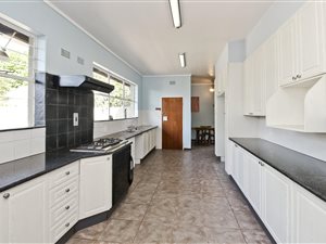 3 Bed House in Franklin Roosevelt Park