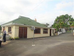5 Bed House in Escombe