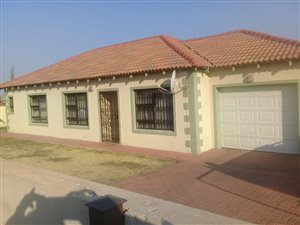 3 Bed Townhouse in Fochville