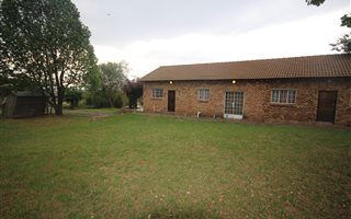 25696 m² Commercial space in Glen Austin