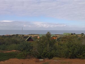 1005 m² Land available in Outeniqua Strand