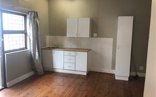 1 Bedroom Flat in Oakdale