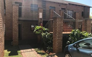 3 Bedroom Apartment in Boardwalk Villas