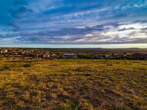 671 m² Land available in Eagle Canyon Golf Estate