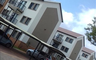 2 Bedroom Apartment in Montana Park