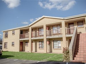 2 Bed Flat in Paarl