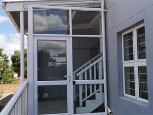 2 Bed Apartment in Grahamstown Central