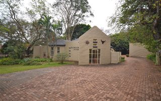 410 m² Office Space in White River