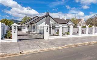 4 Bedroom House in Morningside
