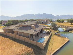 3 Bed House in The Islands Estate