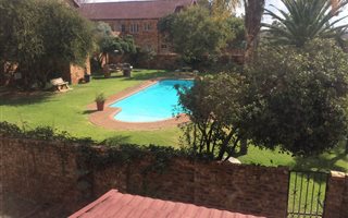 2 Bedroom Apartment in Zwartkop